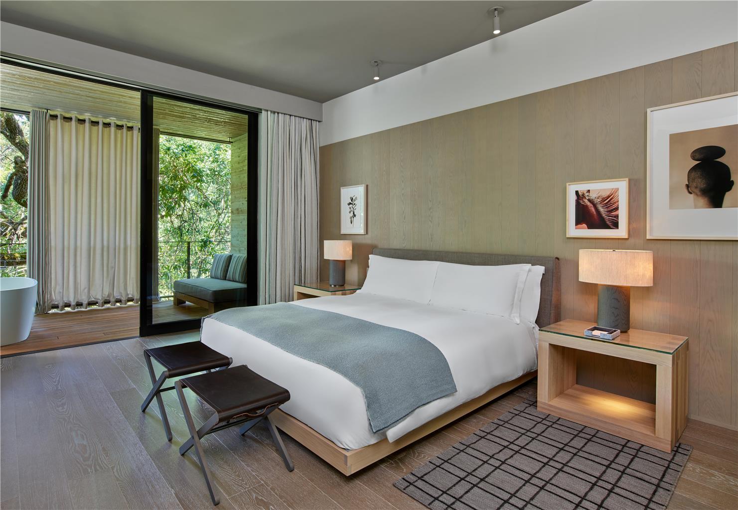 Guest photo