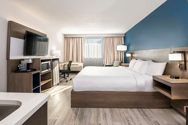  - Comfort Suites Kingston