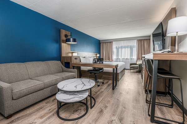  - Comfort Suites Kingston
