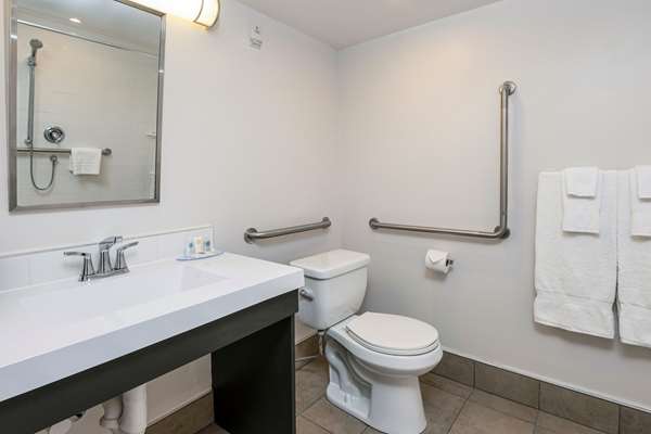  - Comfort Suites Kingston