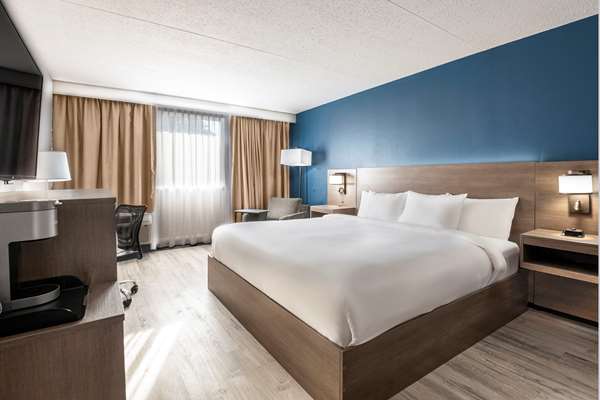  - Comfort Suites Kingston