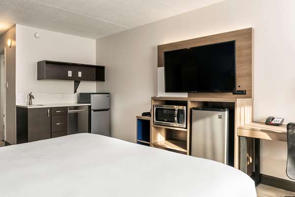  - Comfort Suites Kingston