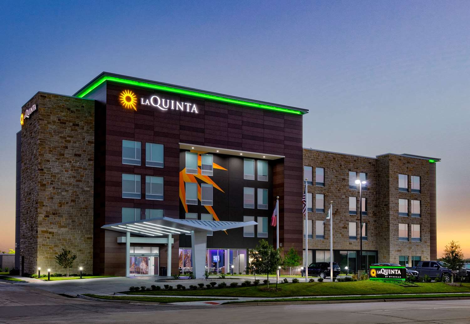 La Quinta Inn & Suites Terrell I20, Exit 498, TX See Discounts