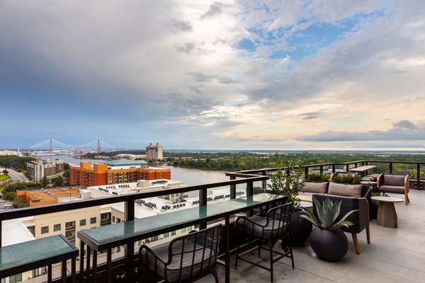 Bar - Thompson Hotel Historic District Savannah