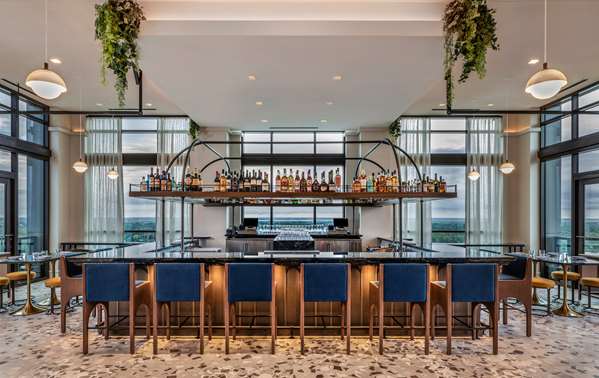 Bar - Thompson Hotel Historic District Savannah