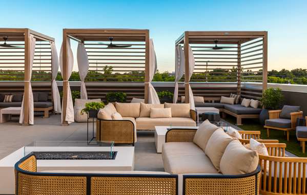 Pool - Thompson Hotel Historic District Savannah