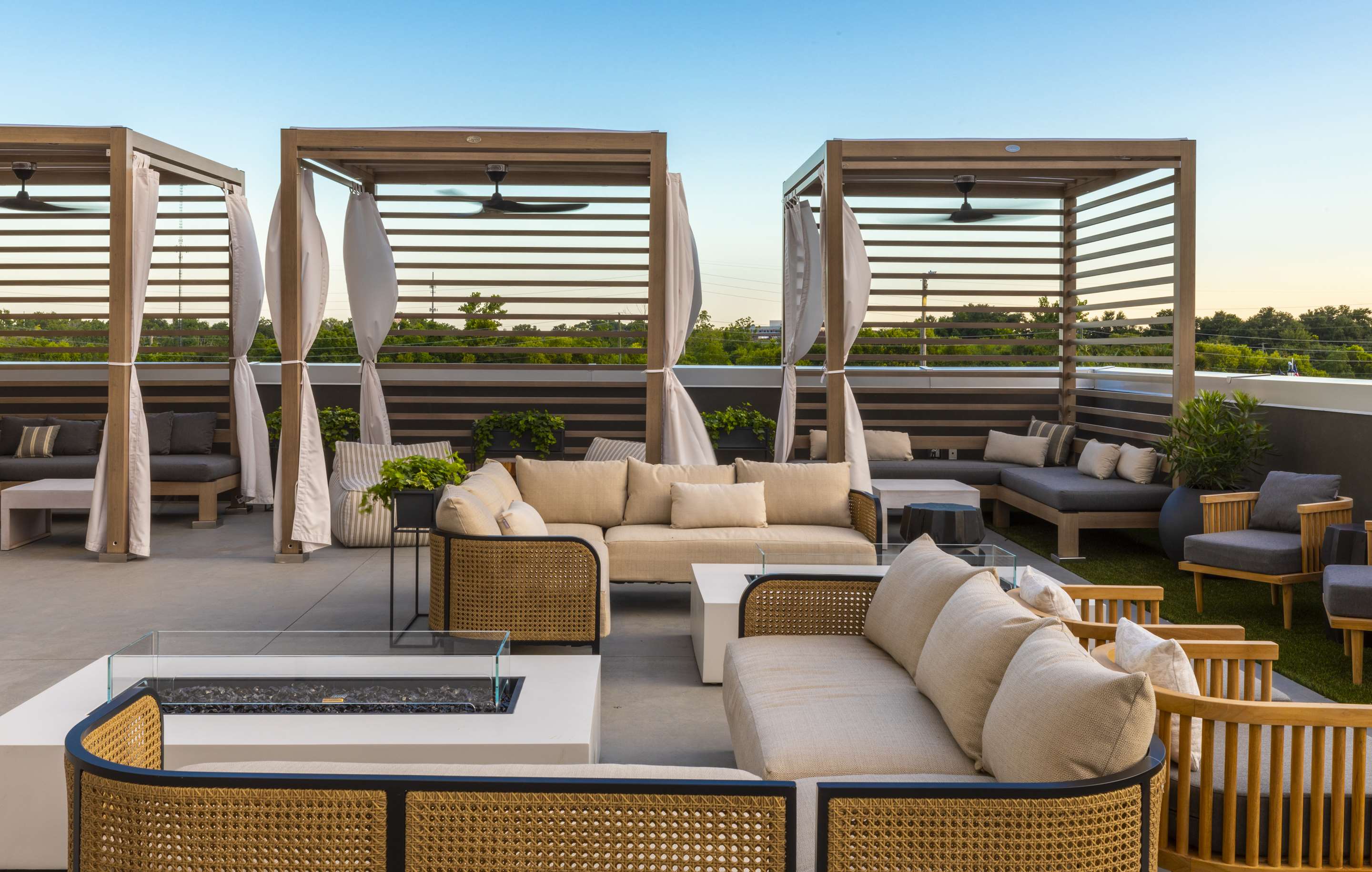 Pool | Thompson Savannah, by Hyatt
