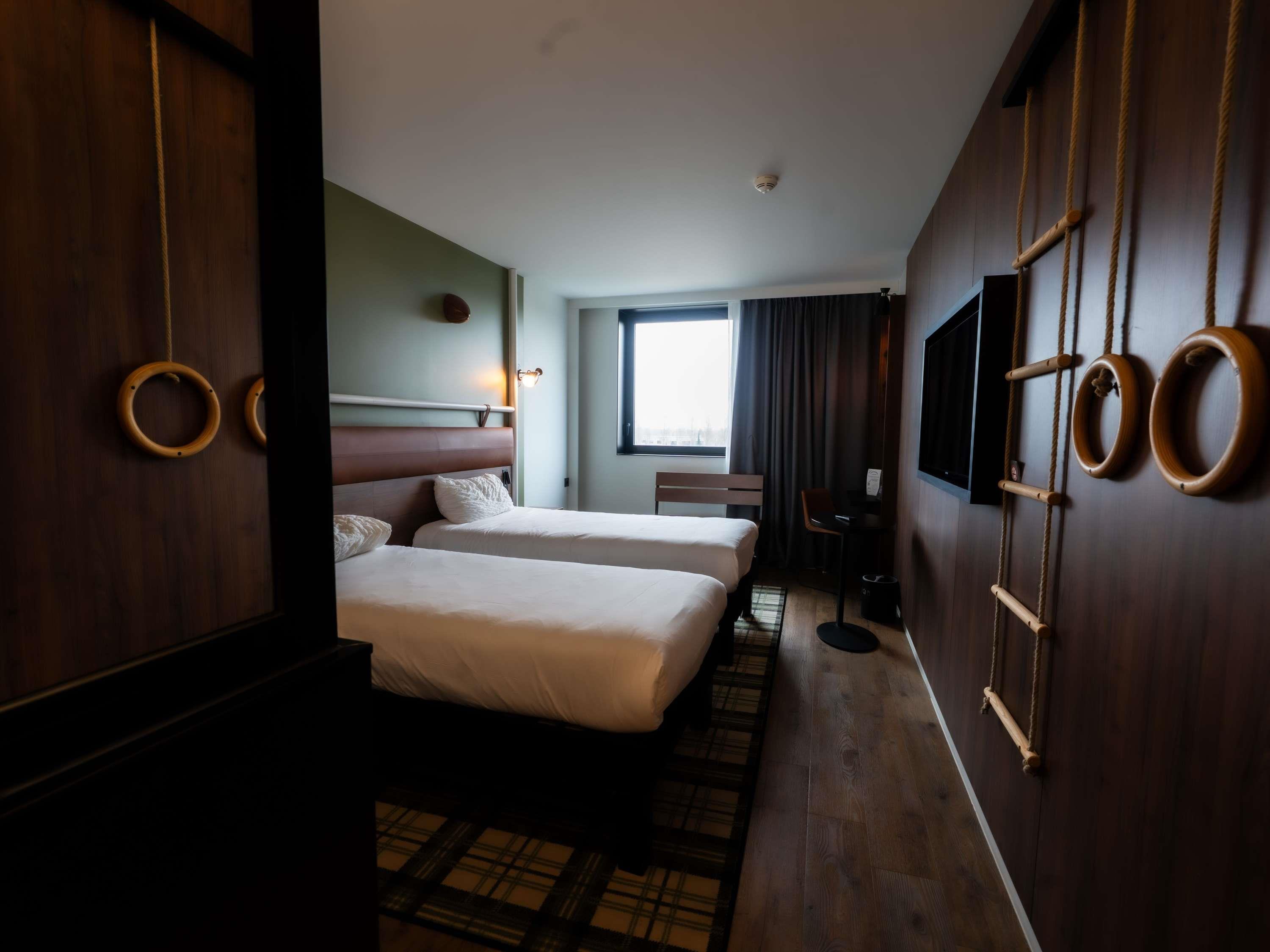ibis Styles Castelnaudary Room Type - Standard Room with 2 single beds