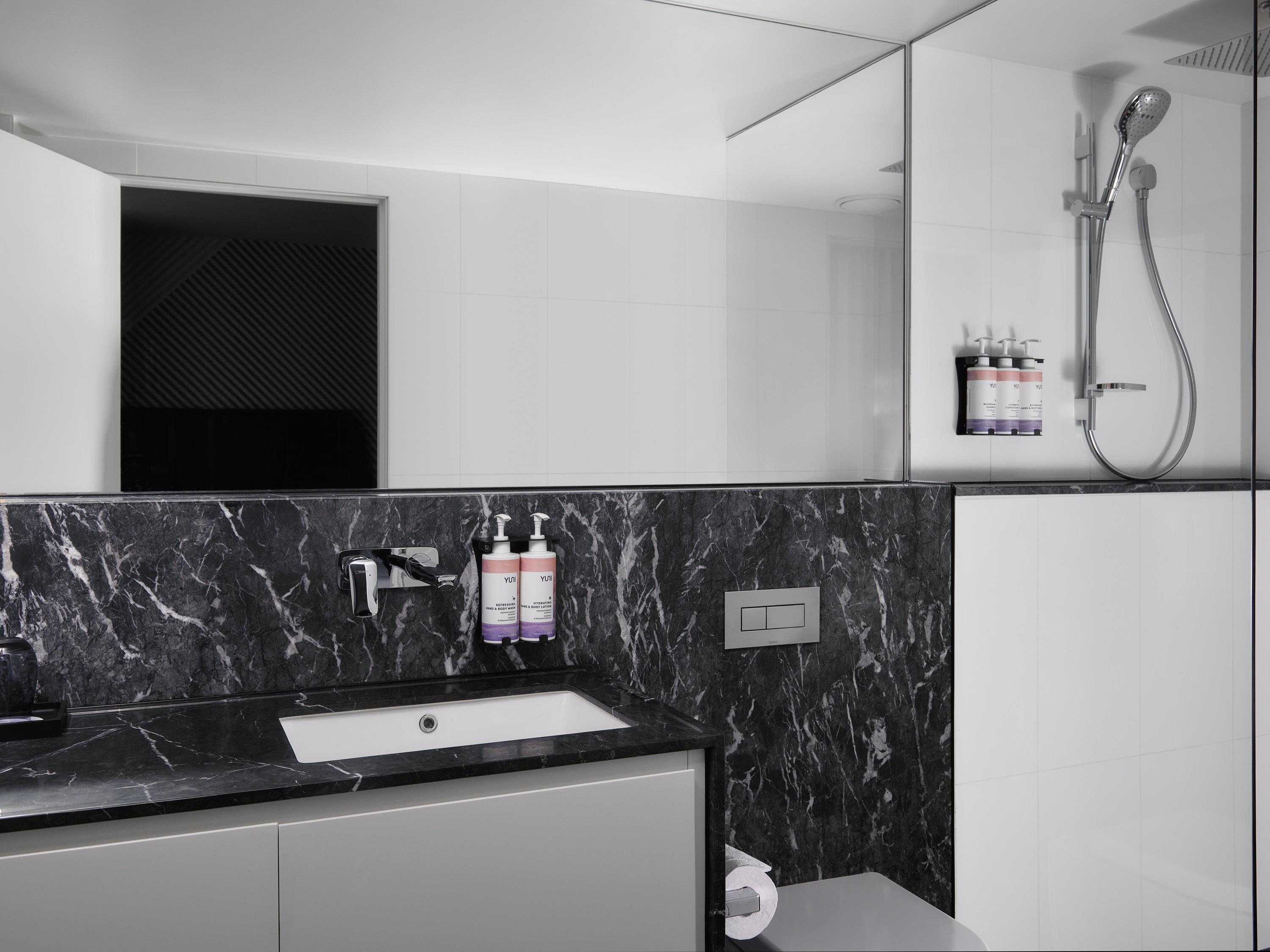 Movenpick Hotel Melbourne On Spencer Room Type - Deluxe King Room