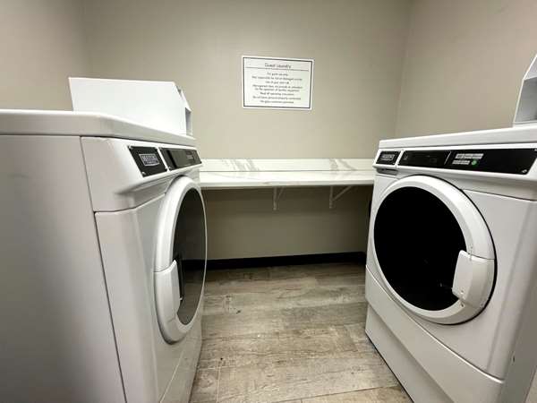  - Hub Middletown Red Bank Hotel