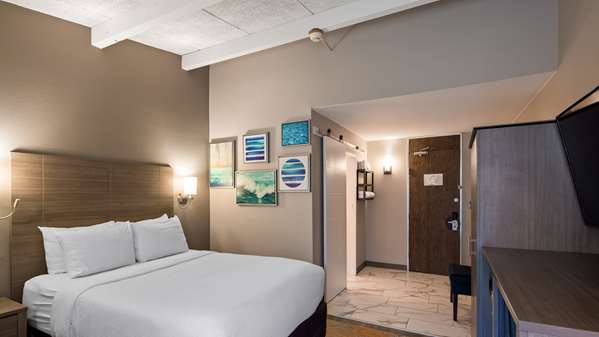  - Hub Middletown Red Bank Hotel