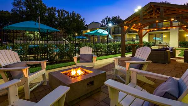  - Hub Middletown Red Bank Hotel