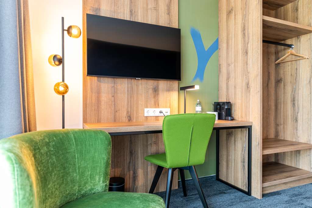 Aiden by Best Western Stadtgut Hotel Steyr - Tap to explore photos