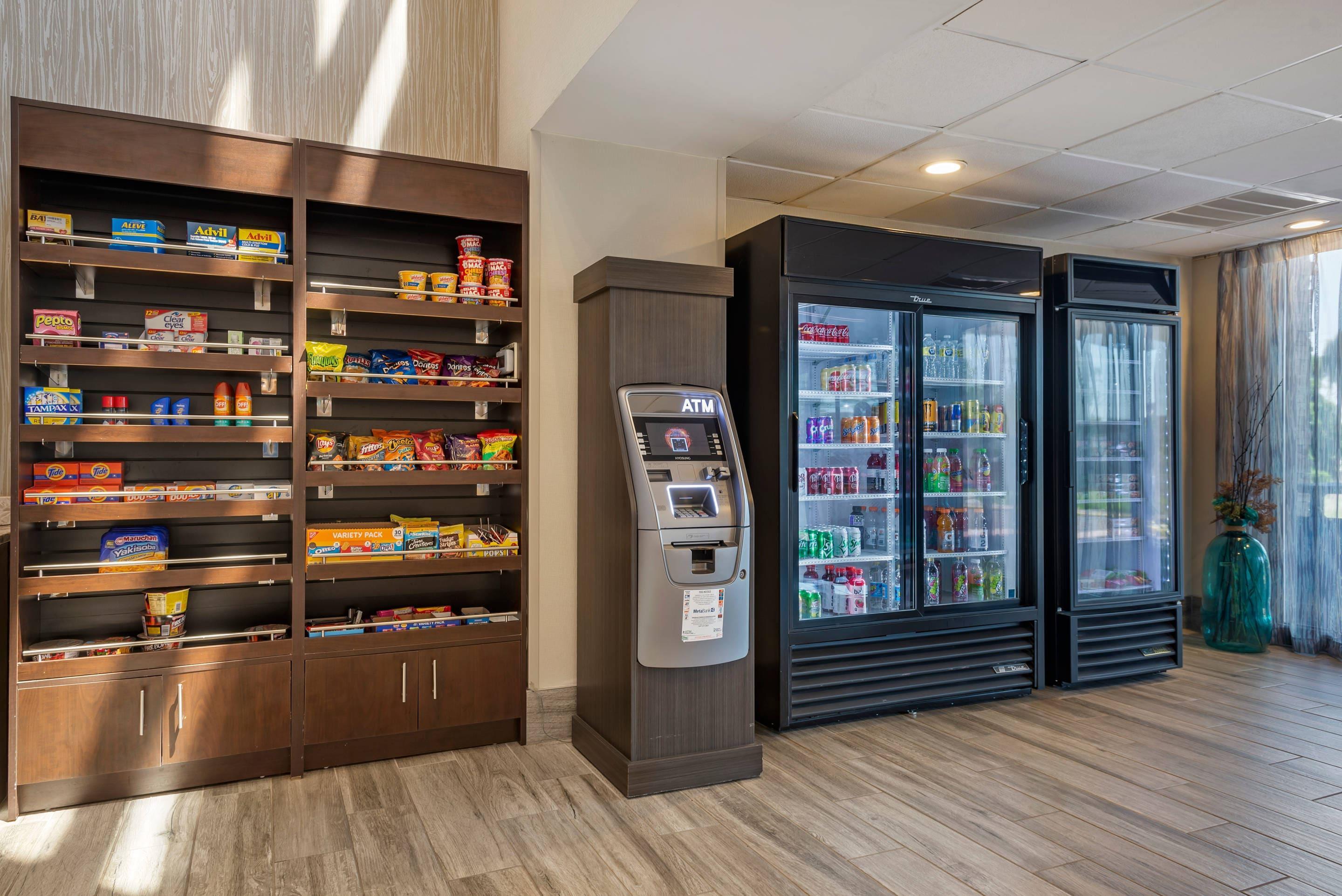 Hotel vending area | Comfort Inn Horsham - Philadelphia