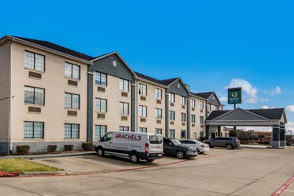 Exterior view - Quality Inn & Suites Fossil Creek Fort Worth - I-35, Exit 58