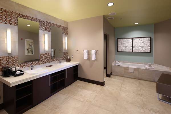  - Tulyp Hotel Holland