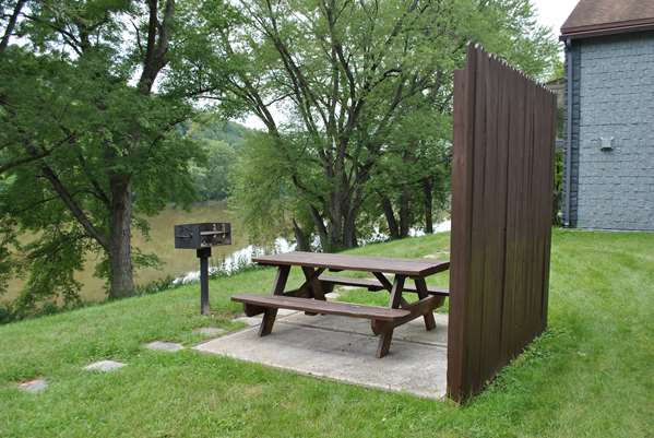 Exterior view - Best Western Owego Inn