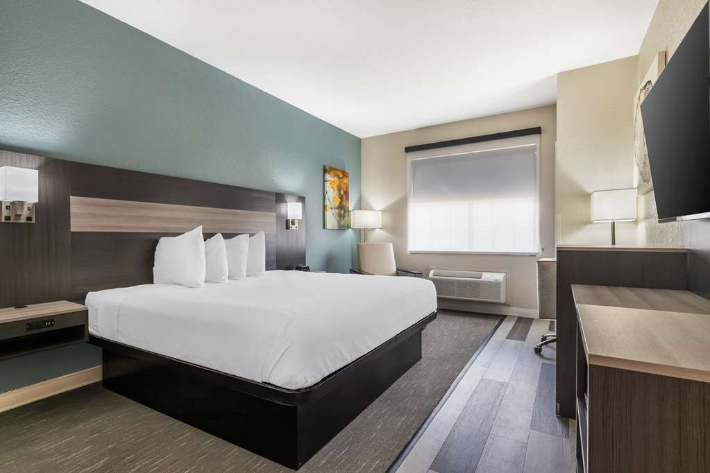 Best Western Prime Inn & Suites-guestroom-Guest Room,On-Site.jpg