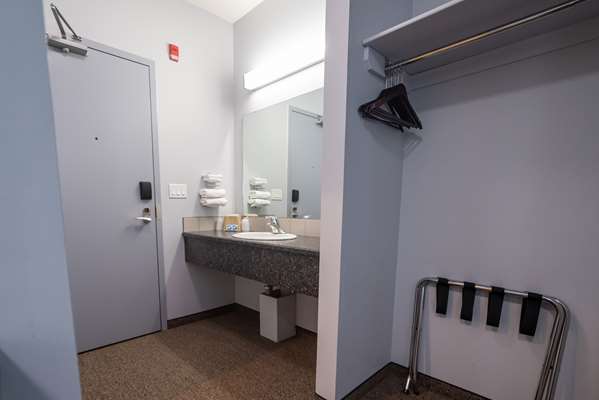  - SureStay Studio by Best Western Hardisty