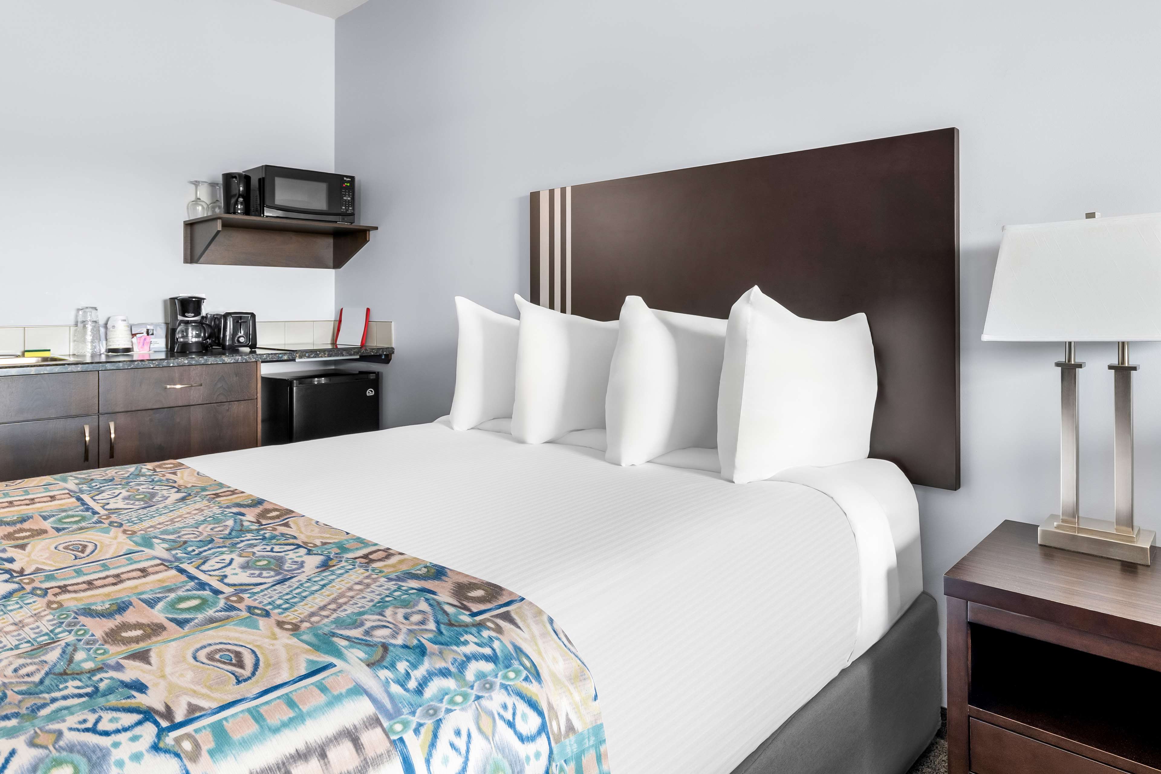 SureStay Studio by Best Western Hardisty - Tap to explore photos