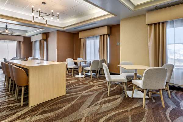 Amenities - Comfort Inn & Suites Chestertown