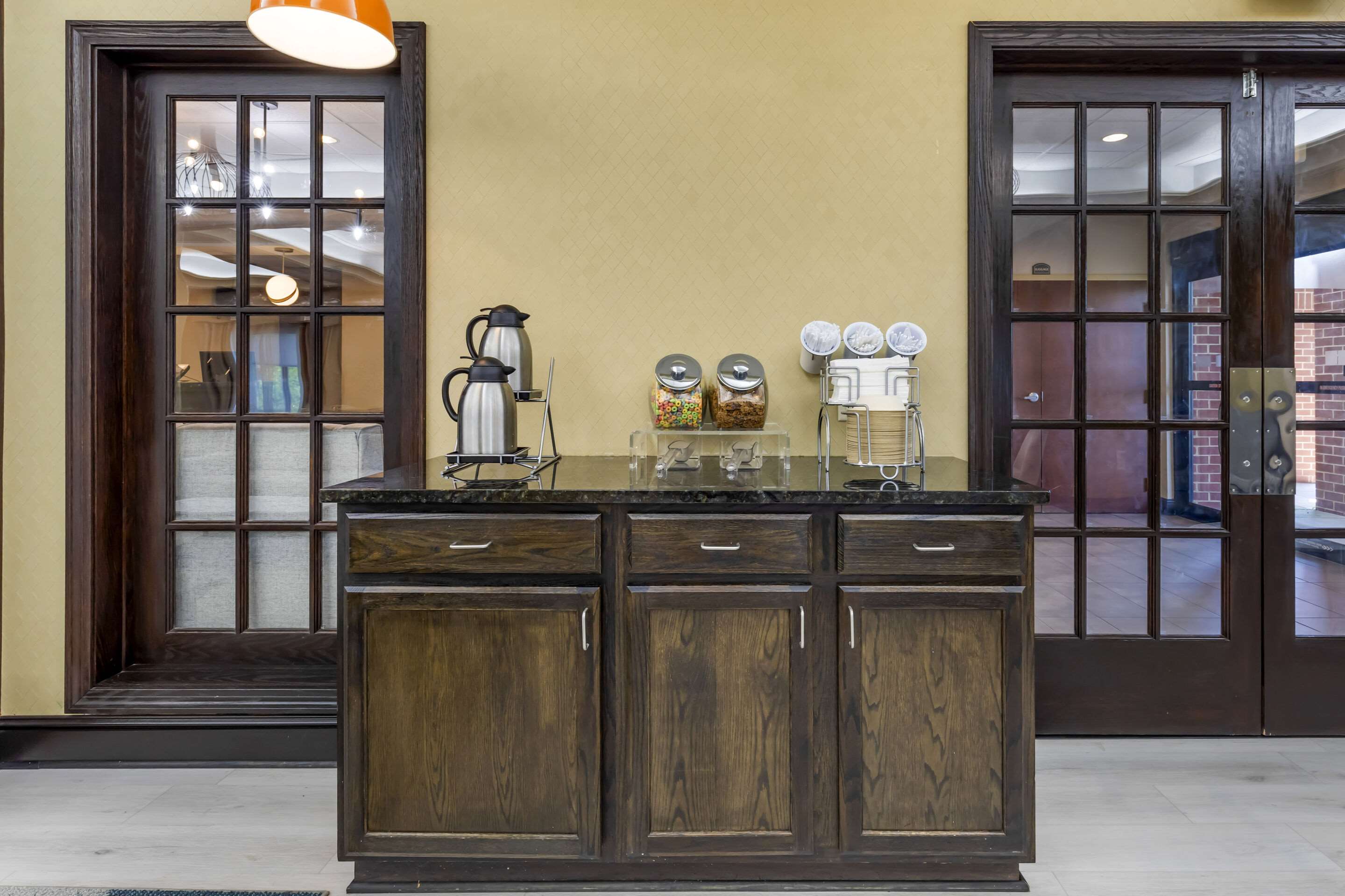 Breakfast area