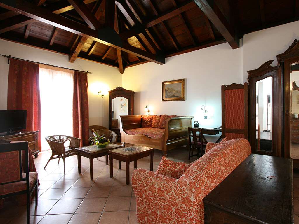 HOTEL VILLA SONIA-guestroom-Guest Room,Suite,On-Site.jpg