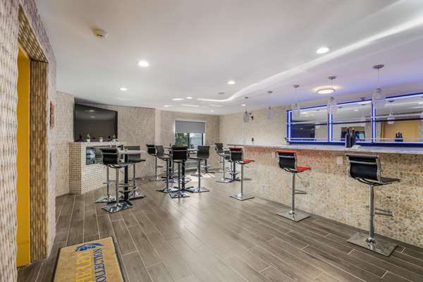 Restaurant - Leo Collection Hotel Lincoln Park - I-75, Exit 41