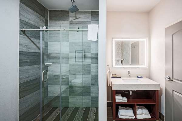  - Leo Collection Hotel Lincoln Park - I-75, Exit 41