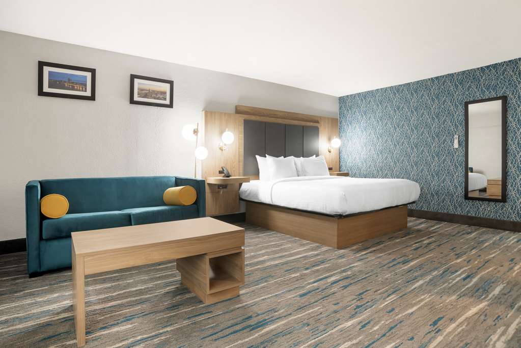 Best Western Plus Mobile Inn & Suites-guestroom-Guest Room,On-Site.jpg