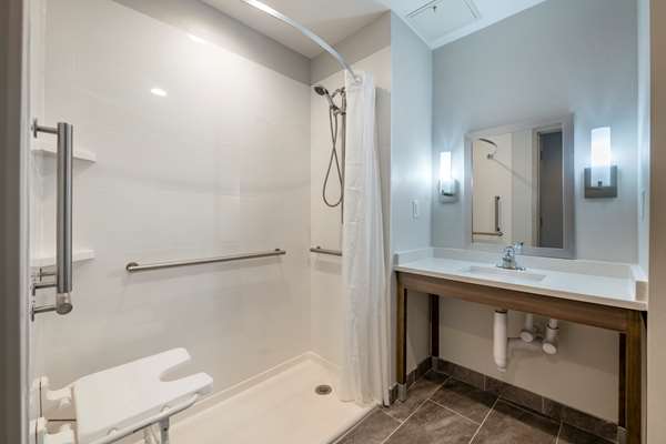  - Best Western Plus Lakeland Hotel