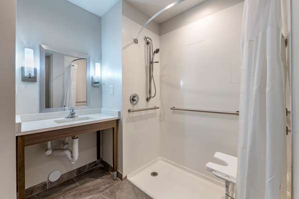  - Best Western Plus Lakeland Hotel