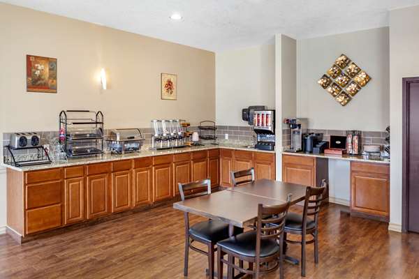 Amenities - Quality Inn & Suites Edmonton International Airport Leduc