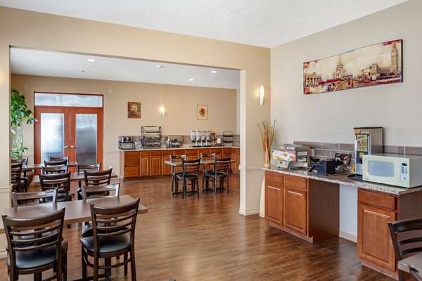 Amenities - Quality Inn & Suites Edmonton International Airport Leduc