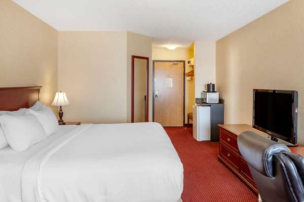  - Quality Inn & Suites Edmonton International Airport Leduc