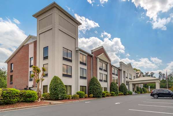 Exterior view - Comfort Inn & Suites Dahlonega