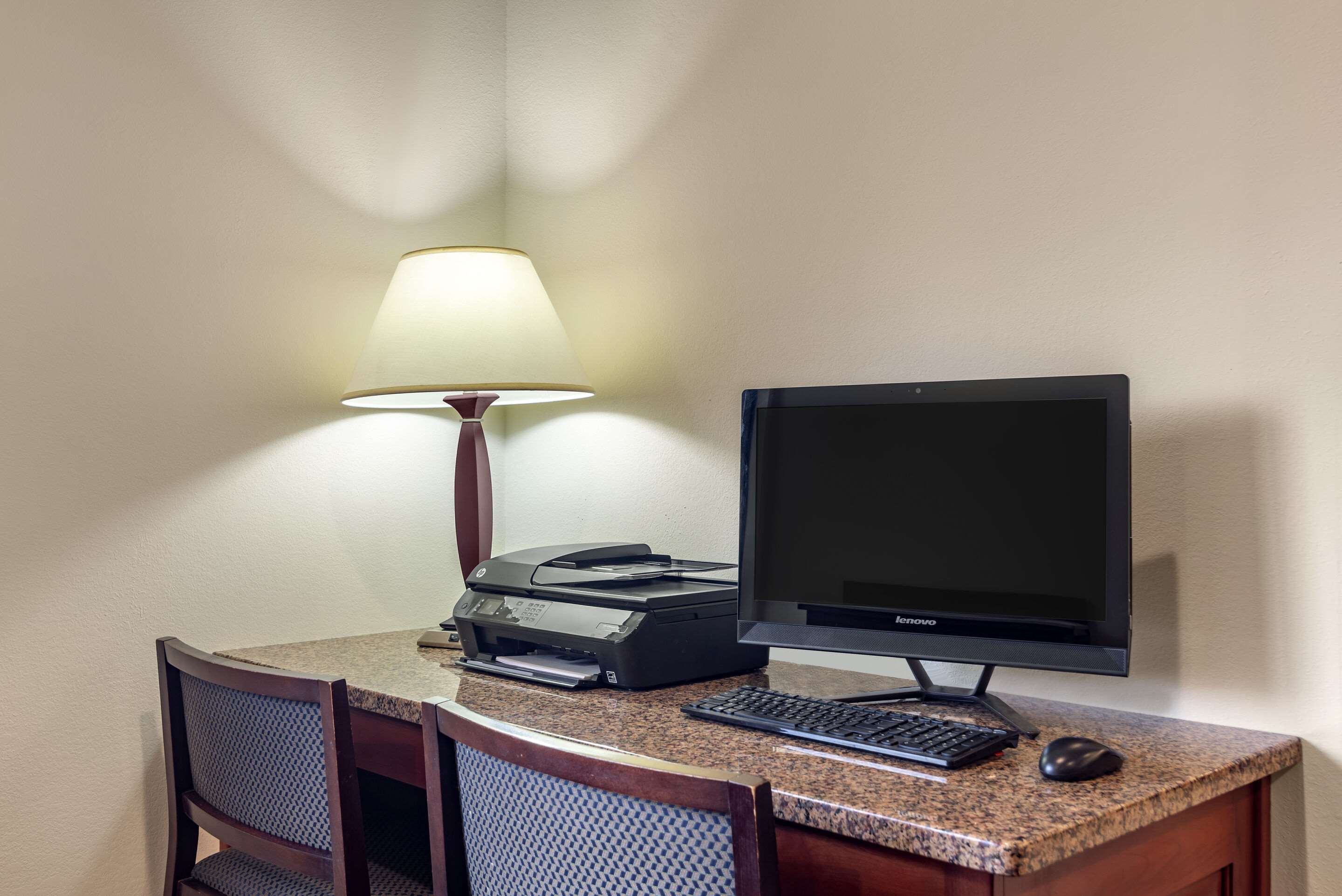 Business center | Comfort Inn & Suites Dahlonega University Area