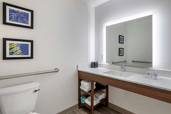 Suite - Comfort Suites Grandview