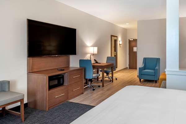 Suite - Comfort Suites Grandview