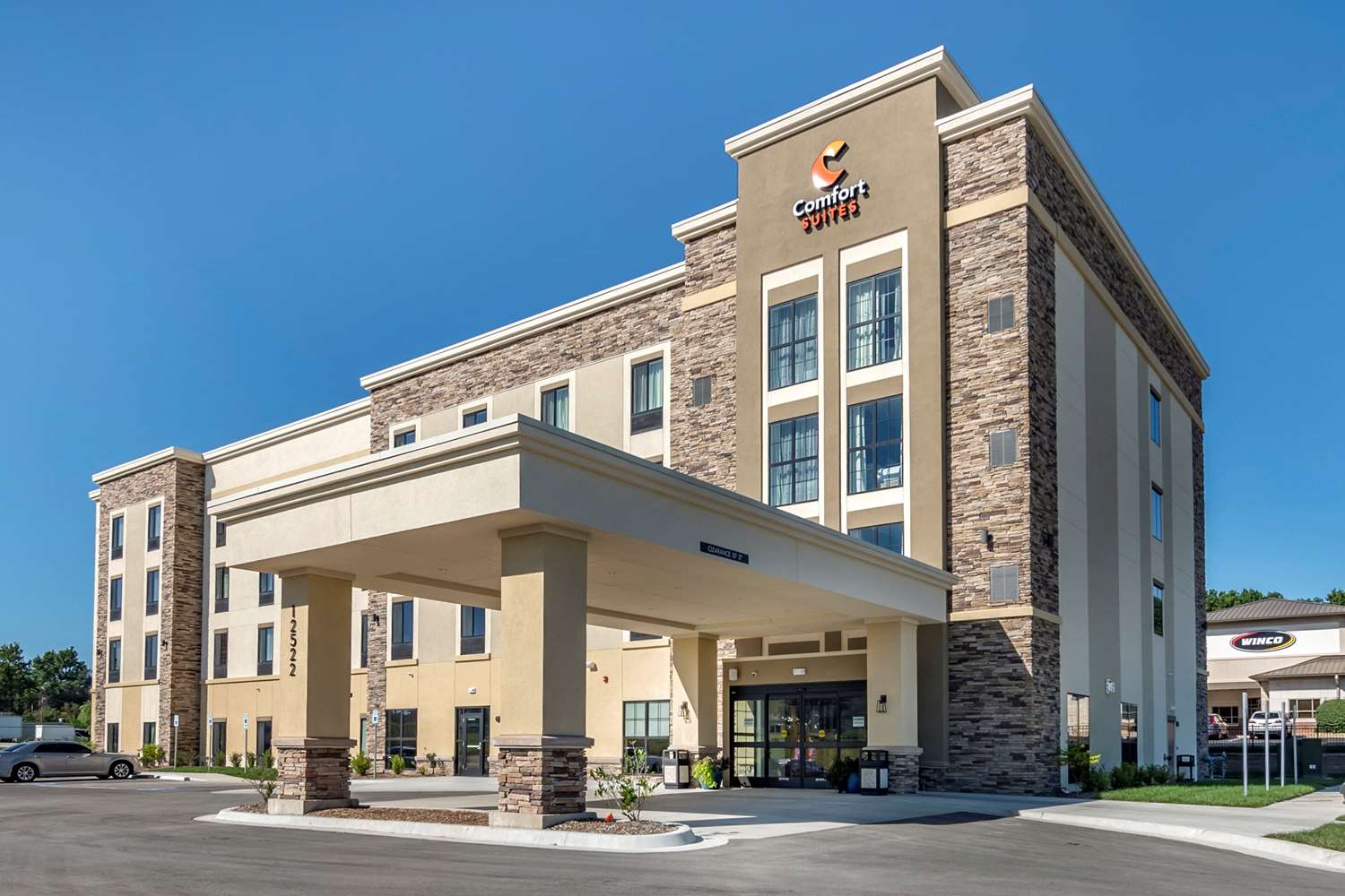 Comfort Suites Grandview, MO See Discounts