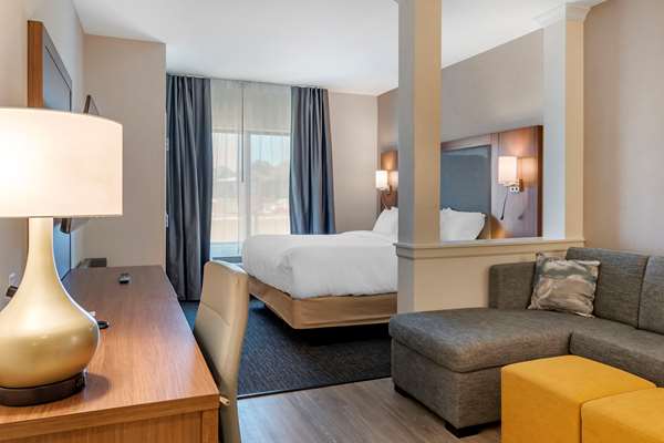 Suite - Comfort Suites Grandview