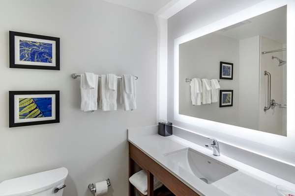 Suite - Comfort Suites Grandview