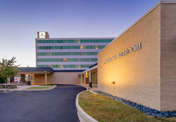 Exterior view - State House Inn Springfield