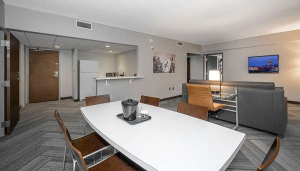 Suite - State House Inn Springfield