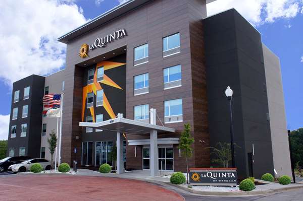Exterior view - La Quinta Inn & Suites Locust Grove - I-75, Exit 212