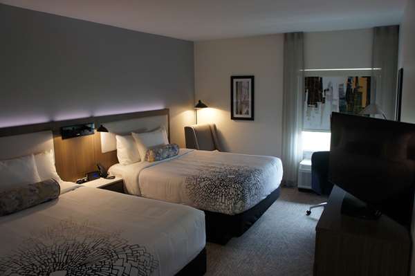  - La Quinta Inn & Suites Locust Grove - I-75, Exit 212