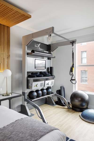  - Canopy by Hilton Hotel Waterfront Portland