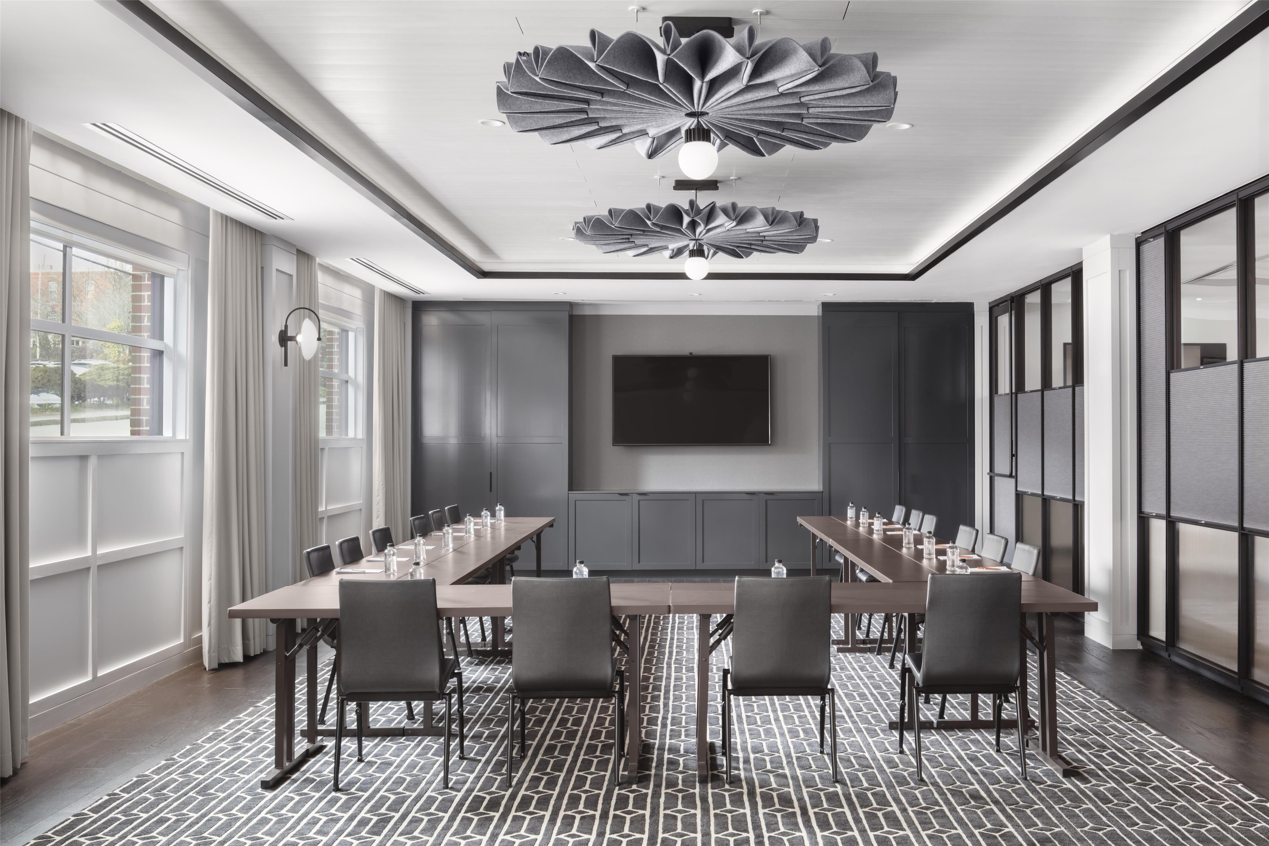 Meeting Room | Canopy by Hilton Portland Waterfront