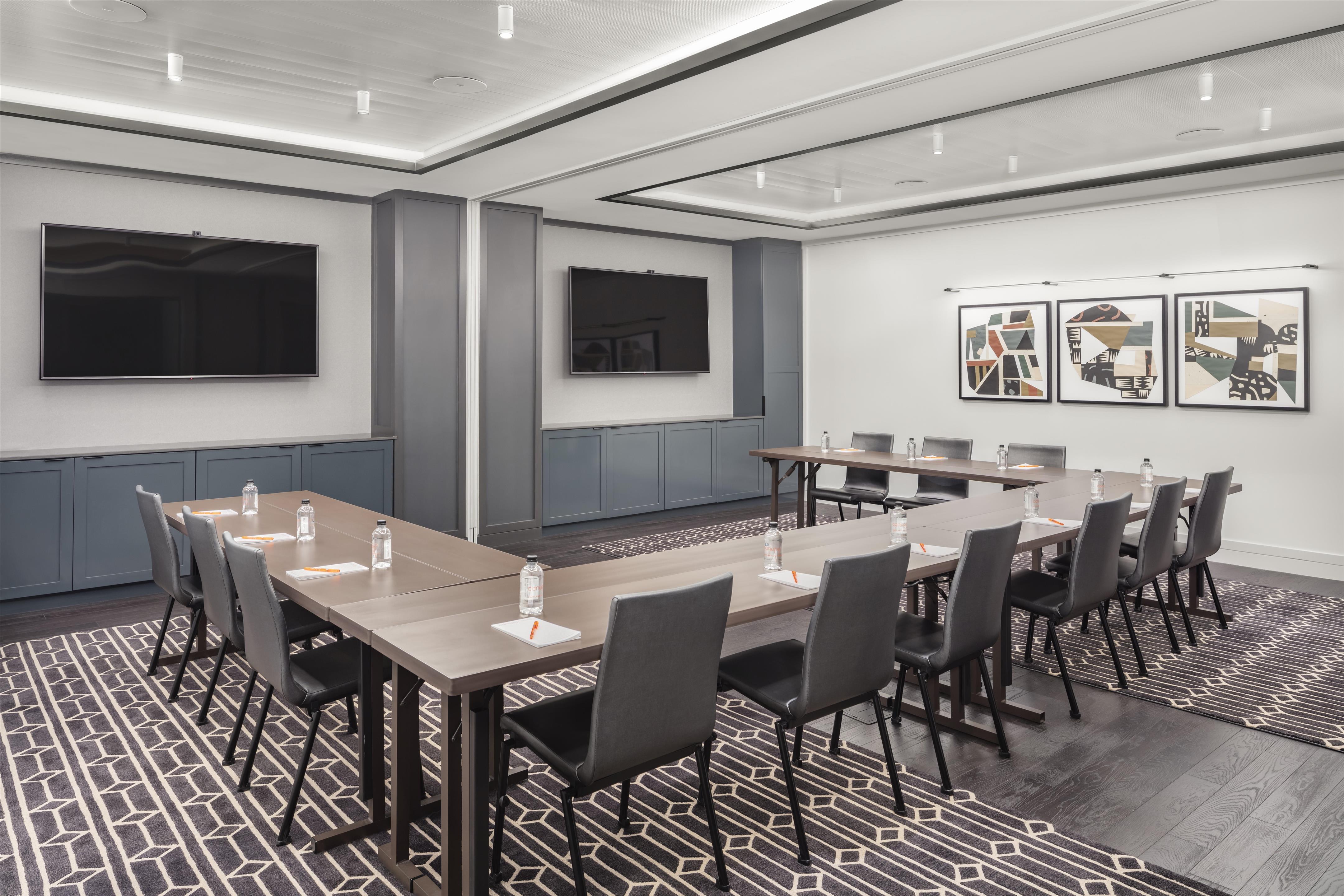 Meeting Room | Canopy by Hilton Portland Waterfront