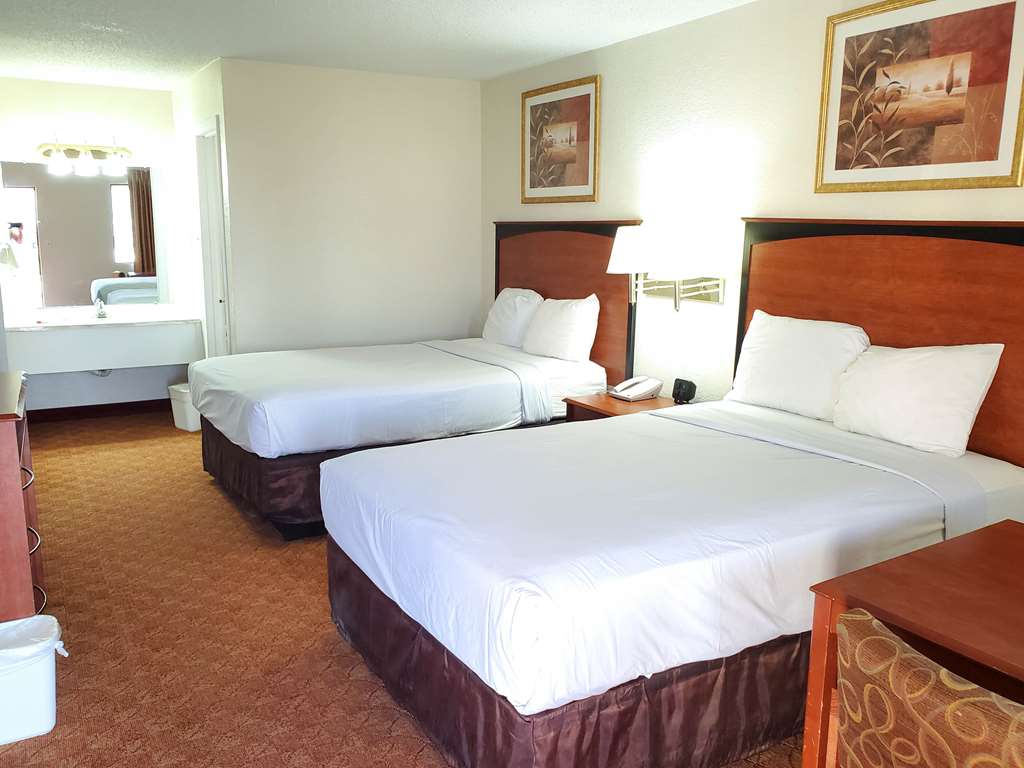 MOTEL 6 SHAMROCK TX-guestroom-Guest Room,On-Site.jpg